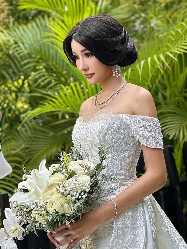 6 Momen Pertunangan Lucinta Luna dan Kekasih, Digelar di Bali Bak Pernikahan
