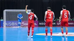 Bertanding di Indonesia Arena, Jakarta, pada Selasa (27/1/2026) malam WIB, Timnas Futsal Indonesia menang lima gol tanpa balas atas Korea Selatan. Tampak dalam foto, pemain Timnas Futsal Indonesia, Mochammad Iqbal (kiri) merayakan golnya saat melawan Korea Selatan pada laga pertama Grup A Piala Asia 2026 di Indonesia Arena, Jakarta, pada Selasa (27/1/2026) malam WIB. (Bola.com/Bagaskara Lazuardi)