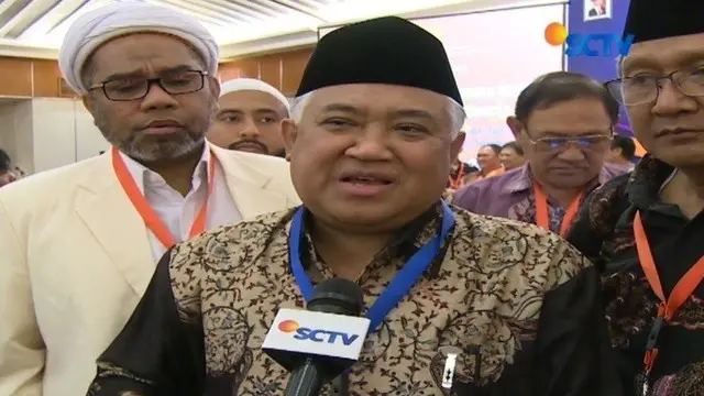 Tokoh Muhammadiyah dan NU minta pemerintah agar pertimbangkan soal pemotongan penghasilan PNS muslim untuk zakat.