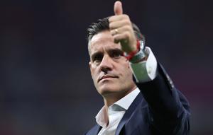 Nama baru muncul sebagai kandidat pelatih Timnas Indonesia. Ia adalah John Herdman yang digadang-gadang akan duduk di kursi kepelatihan Skuad Garuda menggantikan Patrick Kluivert yang diberhentikan semenjak gagal membawa Timnas Indonesia melaju ke Piala Dunia 2026. (AFP/Adrian Dennis)