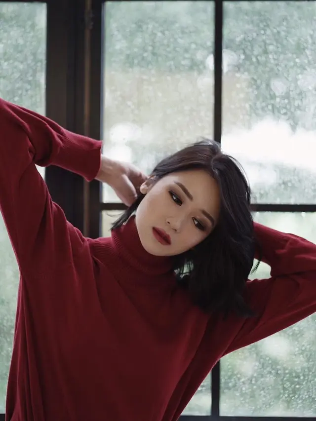Selalu Tampil Natural, Ini 7 Potret Laura Basuki dalam Makeup Tebal