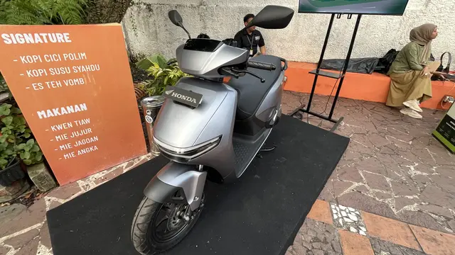 Skuter Listrik Honda Dipamerkan di Ajang Green Act Fest 2026
