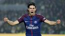 1. Edinson Cavani (Paris Saint-Germain) - 20 Gol (2 Penalti). (AP/David Vincent)