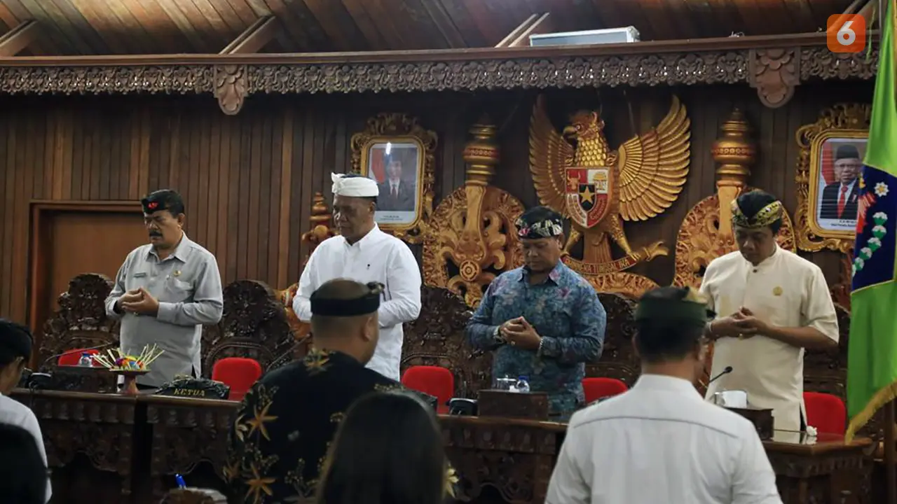 DPRD Klungkung, Pemkab Klungkung