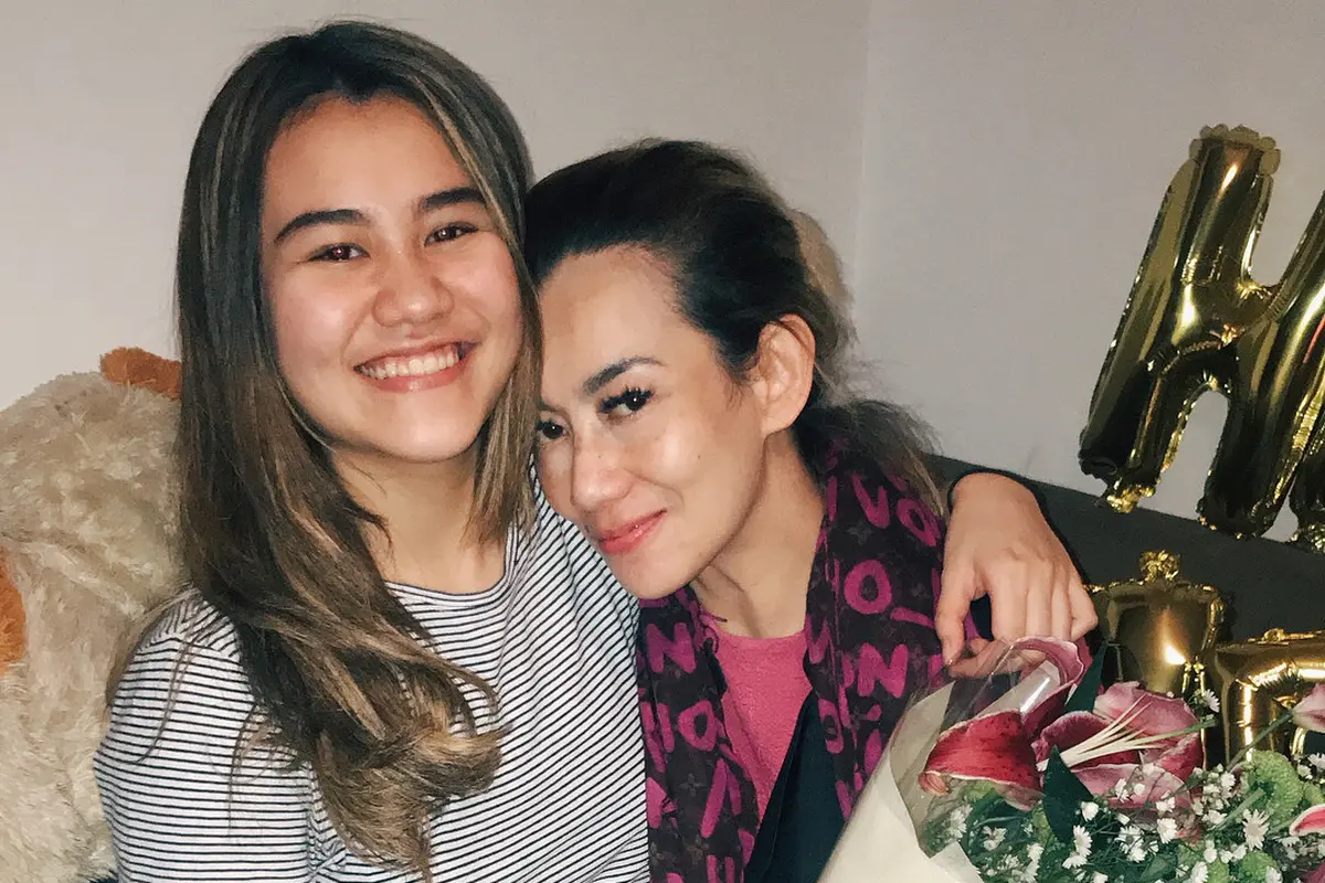 Mengaku Rindu Sang Mama, Ini 6 Potret Hangat Aaliyah Massaid dan Reza Artamevia