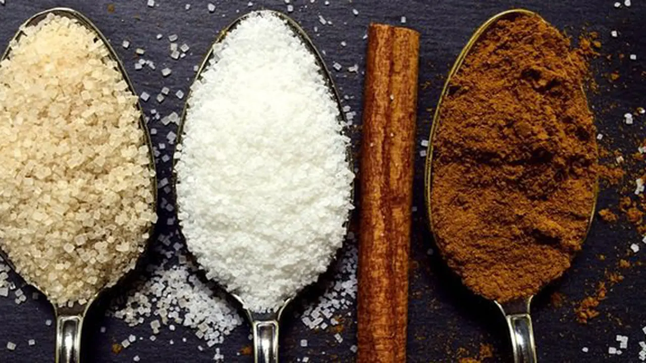 Scrub Gula untuk wajah/copyright Pixabay.com/ulleo
