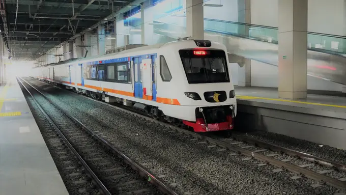 Dramatis, Penumpang Perempuan Jatuh di Celah Peron Stasiun Manggarai saat KRL Jalan