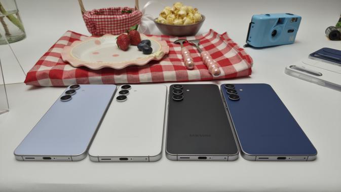 Varian warna Samsung Galaxy S25 FE saat acara pengenalan di Jakarta. Oleh Matahari Kartika Purusakara/Liputan6.com
