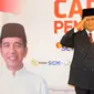 Capres nomor urut 02 Prabowo Subianto memberi hormat saat tiba di lokasi debat keempat Pilpres 2019 yang diselenggarakan KPU di Hotel Shangri-La, Jakarta, Sabtu (30/3). Debat dimoderatori Retno Pinasti dan Zulfikar Naghi. (Liputan6.com/AnggaYuniar)