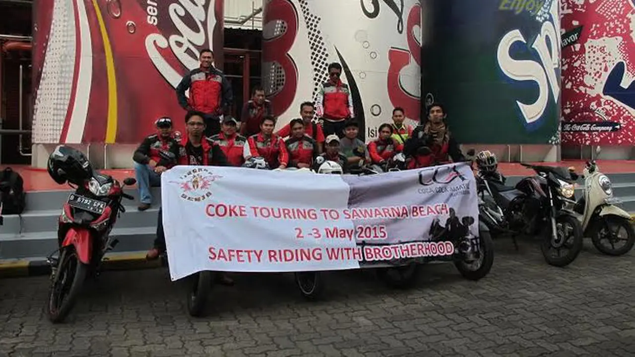 Hilangkan Penat Bikers Lingkar Senja Touring ke Pantai Sawarna