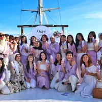Serunya Aktivitas Self Love & Self Care 'Dove Girls Day Out' Bersama Dian Sastrowardoyo di Kapal Pinisi.