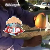 Cara Memotong Mangga yang Unik