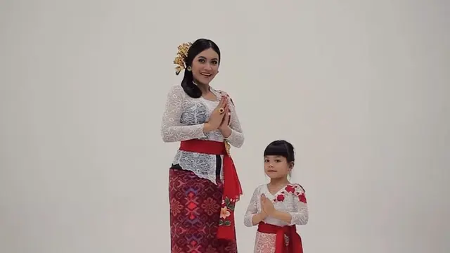 [Bintang] Denada dan Shakira Aurum
