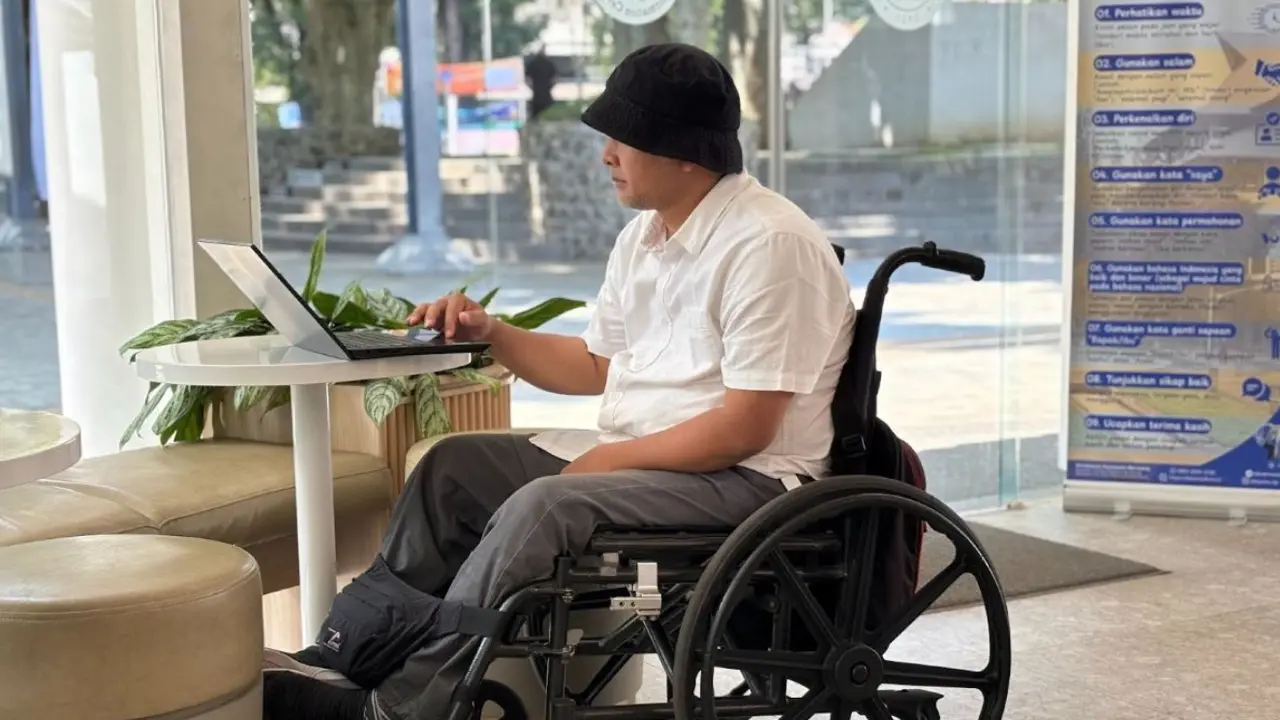 Disabilitas Tak Jadi Batas untuk Kenyam Pendidikan Doktoral, Kisah Sosok Syamsun Ramli yang Menginspirasi