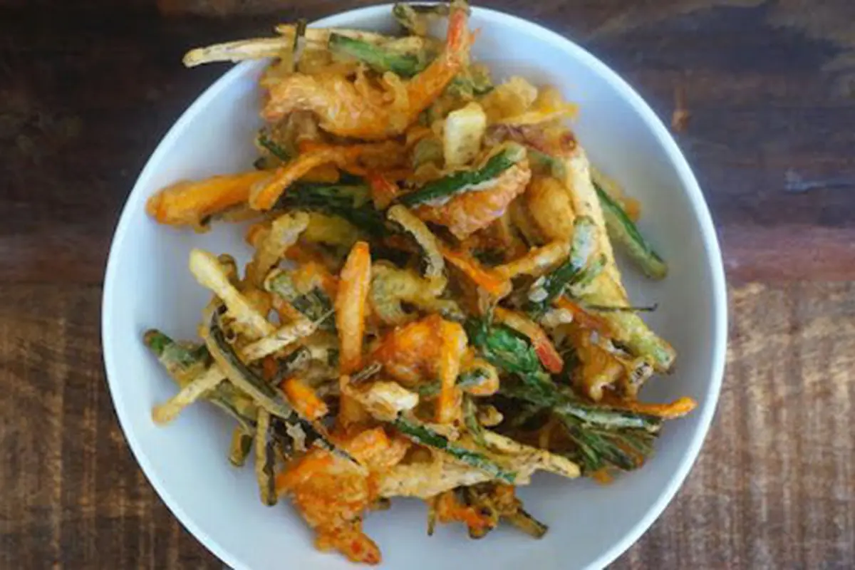Bakwan talas./Copyright seasaltwithfood.com