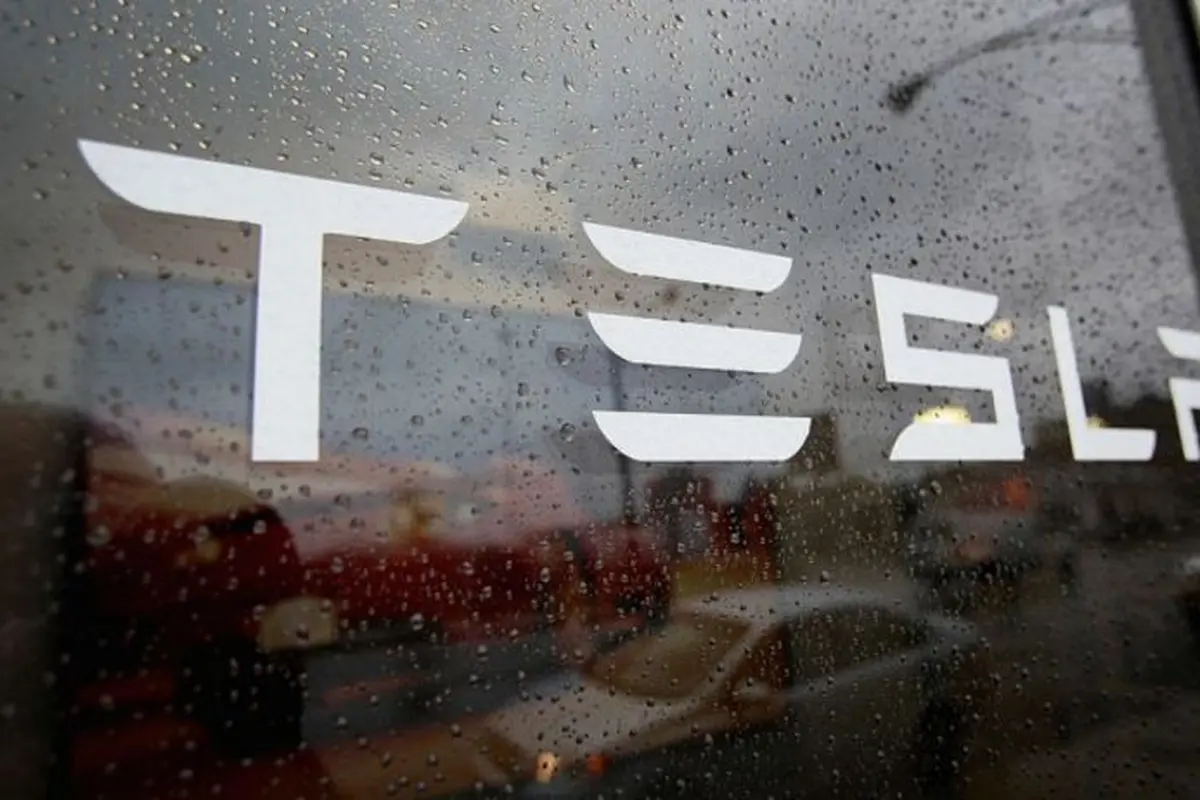 Logo Tesla Model 3