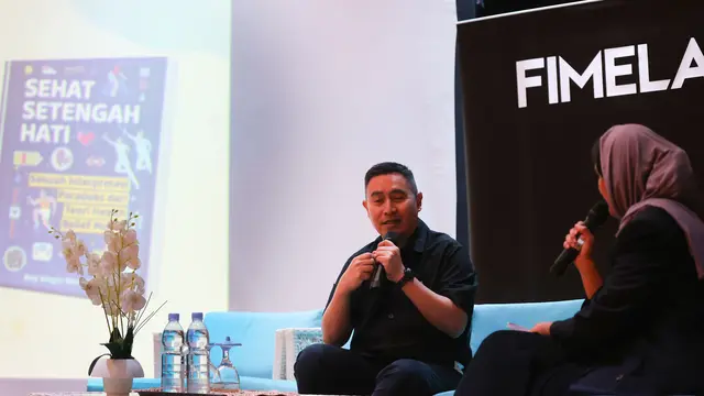 Dr. Ray Wagiu Baswori