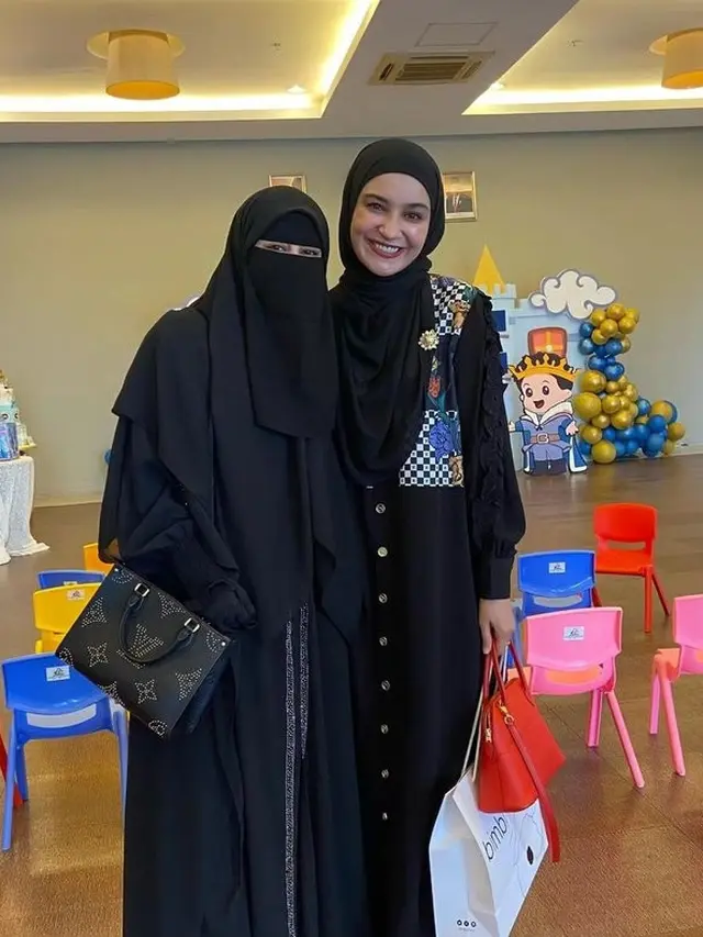 8 Potret Artis Hadiri Ulang Tahun Adzam Anak Nathalie Holscher dan Sule, Meriah