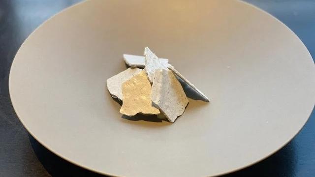 Menu Makanan Mirip Plester Dinding