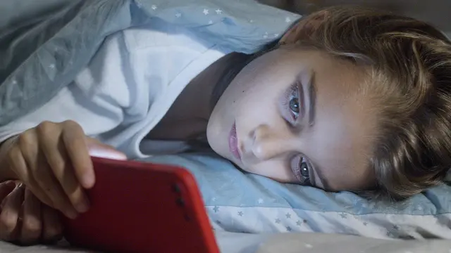 Tekanan Sosial dari Media Sosial