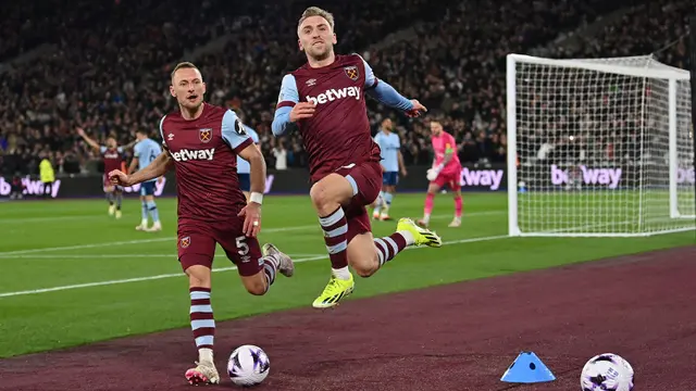 Foto: 5 Pemain dengan Gol Sundulan Terbanyak di Premier League 2023/2024, Termasuk Gelandang MU Scott McTominay