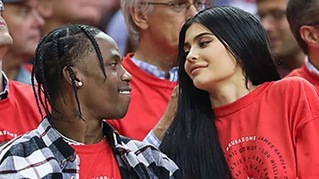 [Bintang] Travis Scott - Kylie Jenner