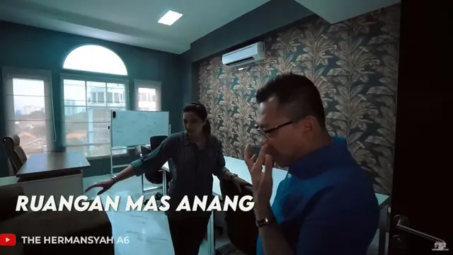 Punya 5 Lantai Ini 7 Potret Kantor Baru Anang Hermansyah dan Ashanty