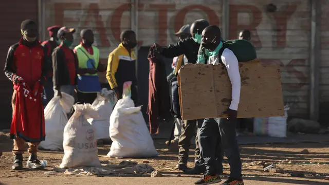 Redam Kasus COVID-19, Zimbabwe Berlakukan Jam Malam