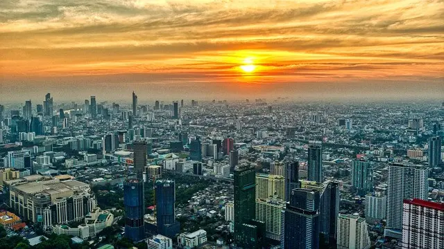 Ilustrasi langit sore di kantor