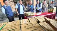 Kapolda Kalsel, Irjen Pol Rosyanto Yudha Hermawan ungkap peredaran Minyakita palsu. (Liputan6.com/Ist)