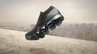Setelah sejarah panjang hampir 30 tahun, Air Max memberikan terobosan teknologi baru dengan bantalan ringan di sepatu paling ringan ini. (Nike)