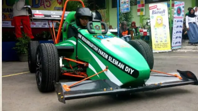 Mobil Balap dengan daya listrik karya SMK Muhammadiyah Pakem