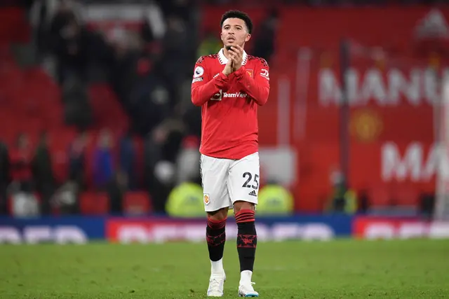 Jadon Sancho Pamer Seragam Baru Usai Tinggalkan MU