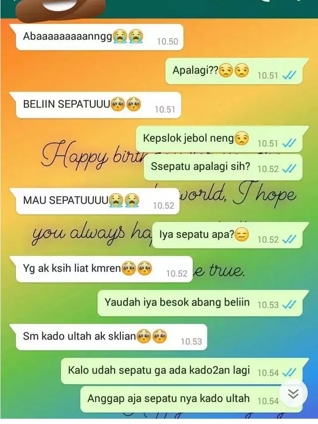 8 Chat Kocak Kakak Adik Ini Bikin Geleng Kepala, Absurd Banget