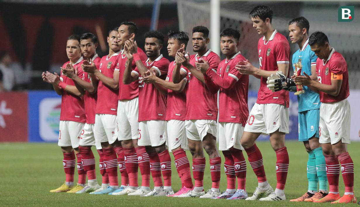<p>Starting XI pemain Timnas Indonesia&nbsp;saat laga FIFA Match Day melawan Timnas Curacao di Stadion Pakansari, Bogor, Selasa (27/09/2022). (Bola.com/Muhammad Iqbal Ichsan)</p>
