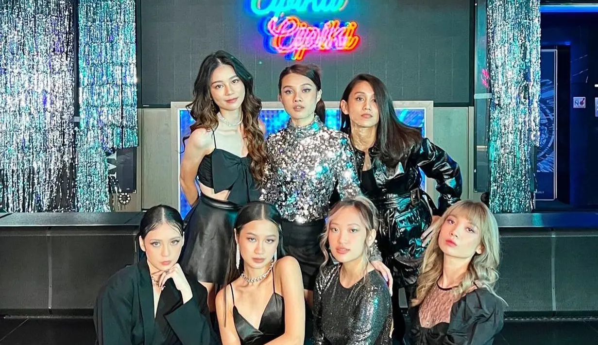 7 Potret D’Angels, Girl Band yang Akan Dibeli Deddy Corbuzier (Sumber: Instagam/bellatanesiaa)