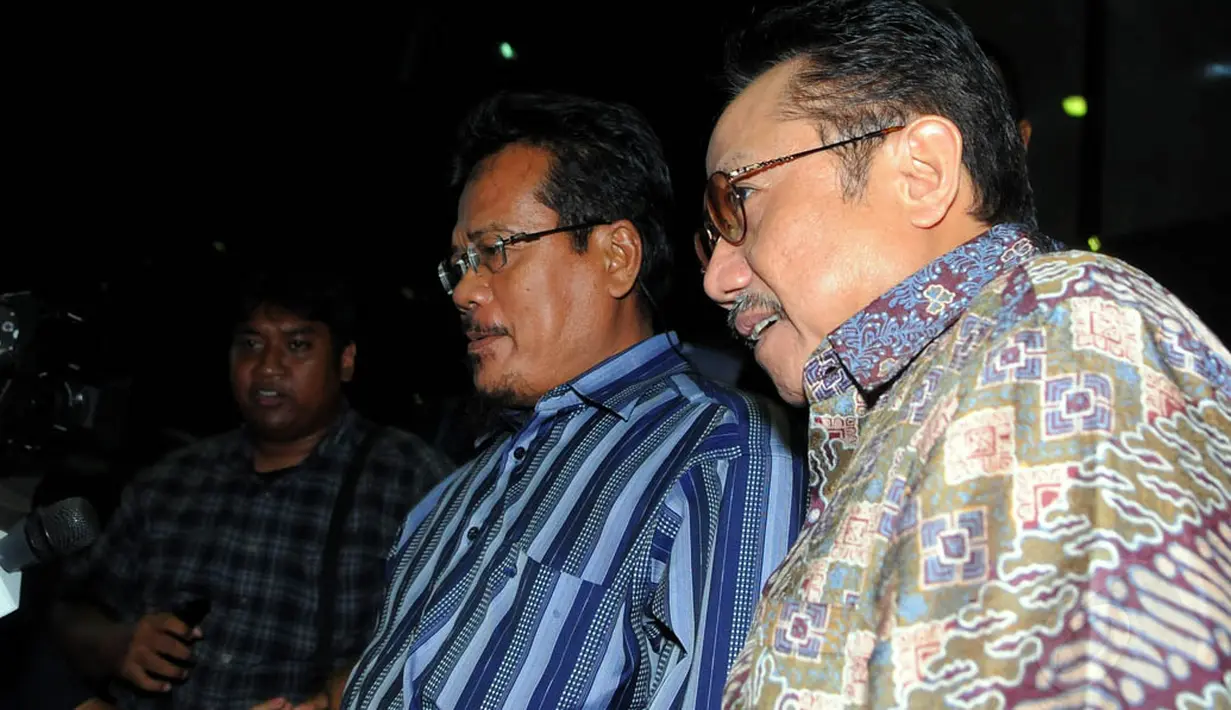 Waryono adaalh tersangka kasus dugaan penerimaan gratifikasi di lingkungan SKK Migas dan kasus dugaan korupsi Kesetjenan di Kementerian ESDM berupa sosialisasi, sepeda sehat, dan perawatan gedung kantor sekretariat, Jakarta. (Liputan6.com/Faisal R Syam)