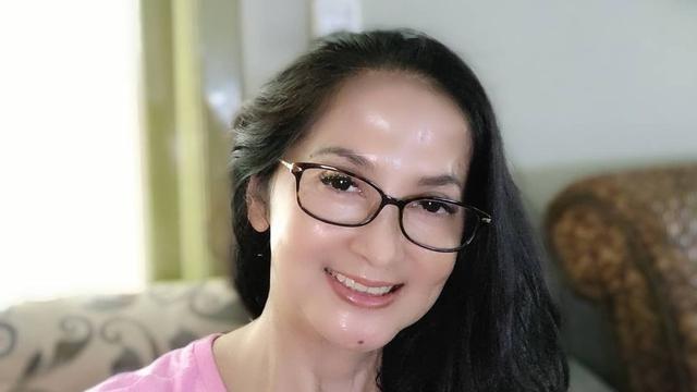 6 Potret Anna Maria, Istri Roy Marten yang Awet Muda