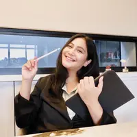 Potret transformasi Caca Tengkaer sejak dulu hingga kini. 9Sumber: Instagram/@cacatengker)