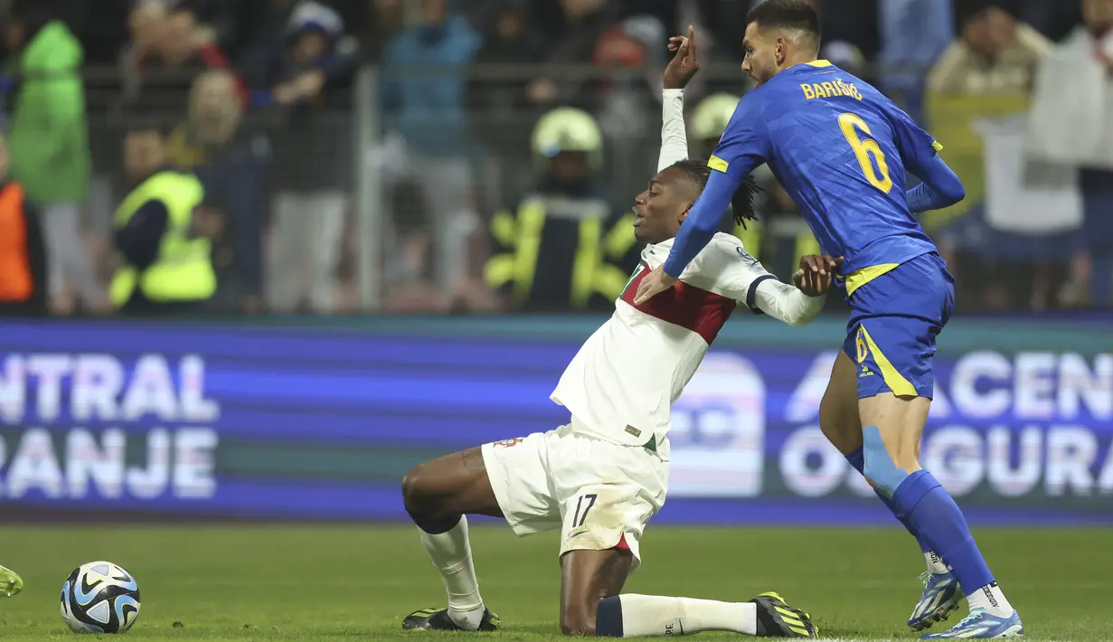 Hasil ini semakin memperkokoh Portugal di puncak klasemen sementara dengan 24 poin. (AP Photo/Armin Durgut)
