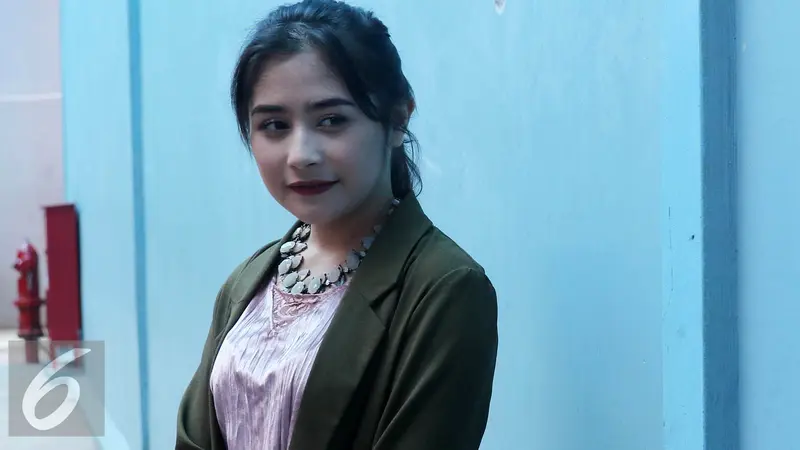 Prilly Latuconsina