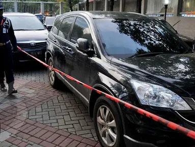[FOTO] KPK Tambah Koleksi Mobil Sitaan Milik Suami Airin