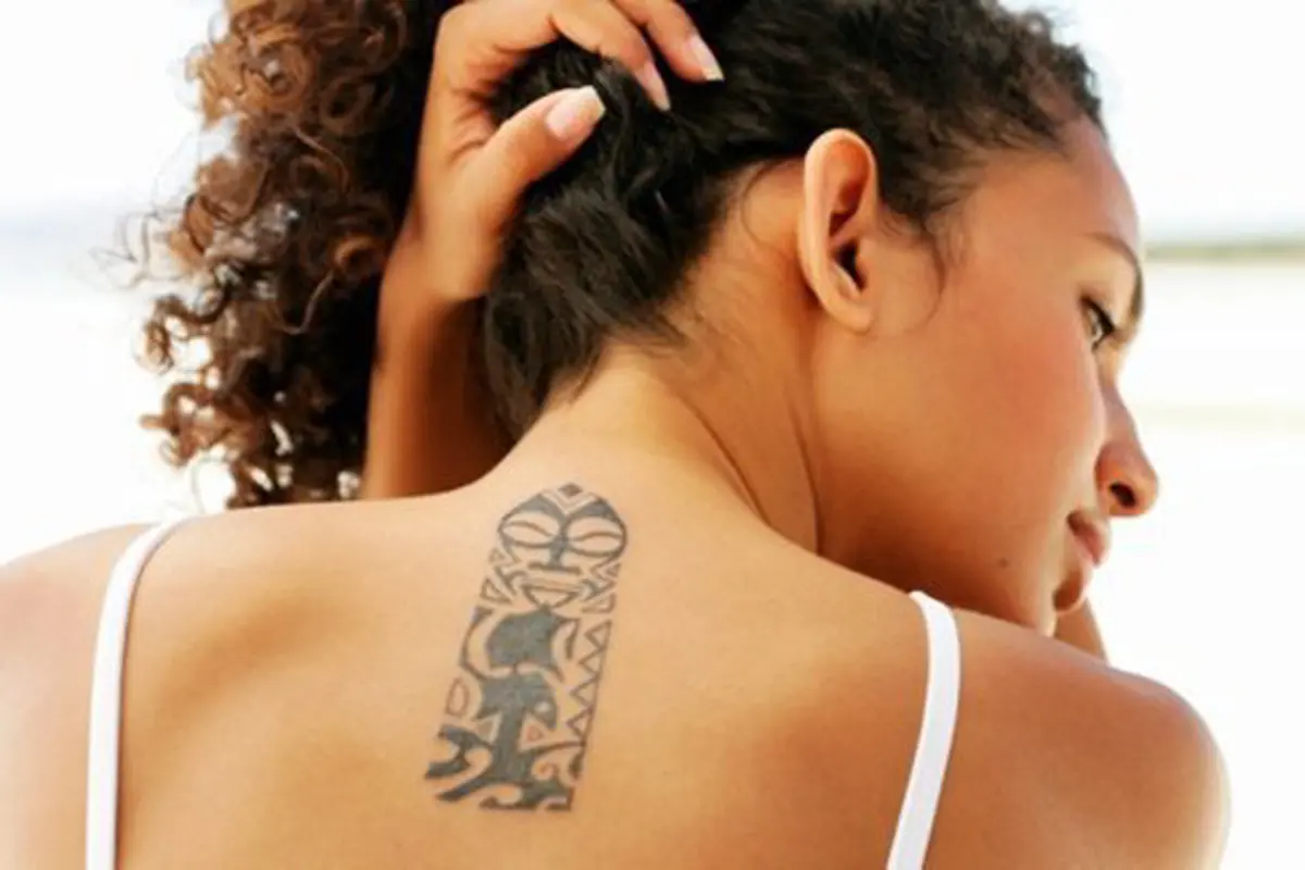 Sembunyikan tato bisa dengan cara mudah/copyright: thinkstockphotos.com