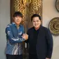 Ketua PSSI, Erick Thohir, bersama pelatih Timnas Indonesia, Shin Tae-yong. (Bola.com/Dok.Instagram Erick Thohir).