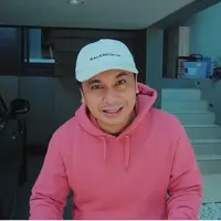 Rumah Baru Joshua Suherman (Youtube/Raditya Dika)