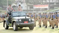 Rektor IPDN, Dr. Drs. Hadi Prabowo, M.M pada saat memimpin upacara pembukaan pendidikan dasar mental dan disiplin praja (Diksarmendispra). (Ist)
&nbsp;