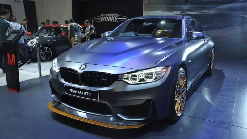 BMW M4