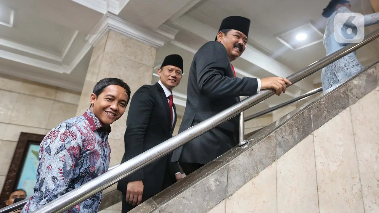 Wajah Semringah AHY saat Diperkenalkan ke Jajaran Kementerian ATR/BPN