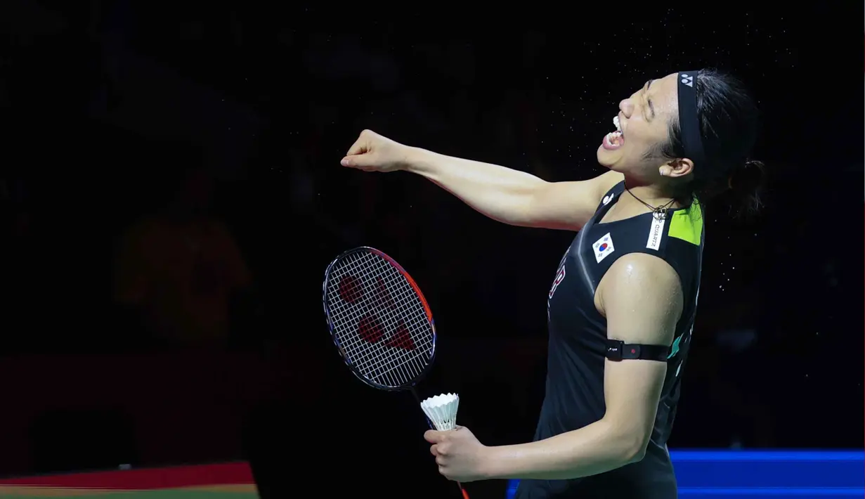 Tunggal putri Korea Selatan, An Se Young, saat merayakan kemenangan atas wakil Jepang, Akane Yamaguchi, pada final turnamen bulutangkis Indonesia Open 2026 di Istora Gelora Bung Karno, Senayan, Jakarta, Minggu (7/6/2026). (Bola.com/M Iqbal Ichsan)