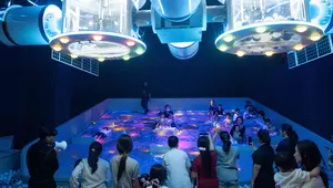 Bersenang-senang di Wonderlab, Uji Adrenalin di Perosotan Mekatronik